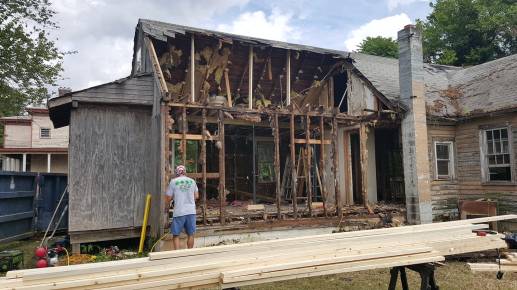 201807-back of cottage