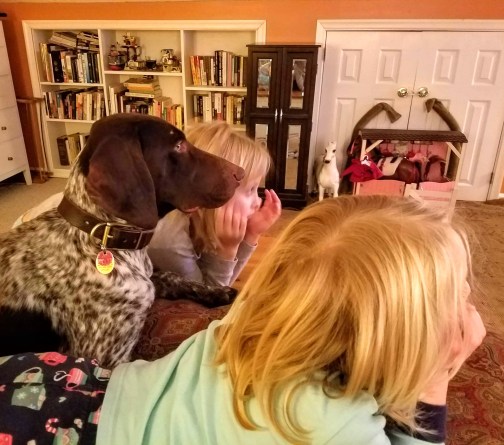 Axel and the girls watching a movie